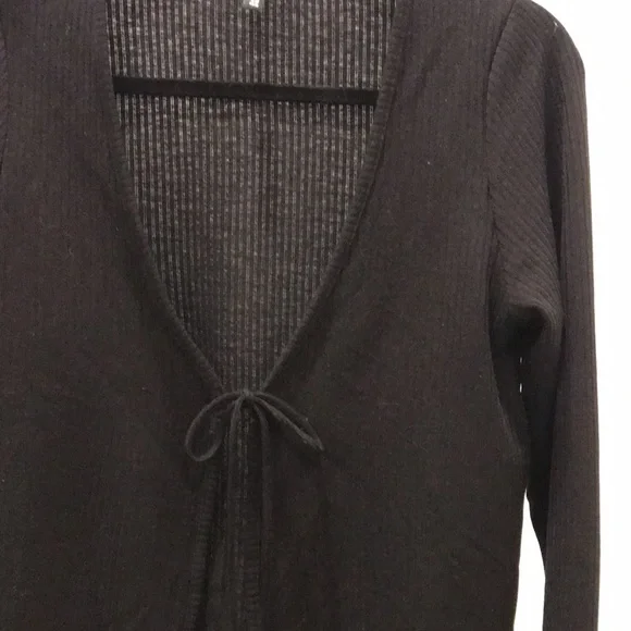 Black Tie-Front Top - Picture 5 of 6